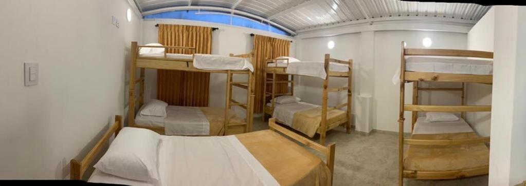 Hostel Casa Zambrano Попаян Екстериор снимка